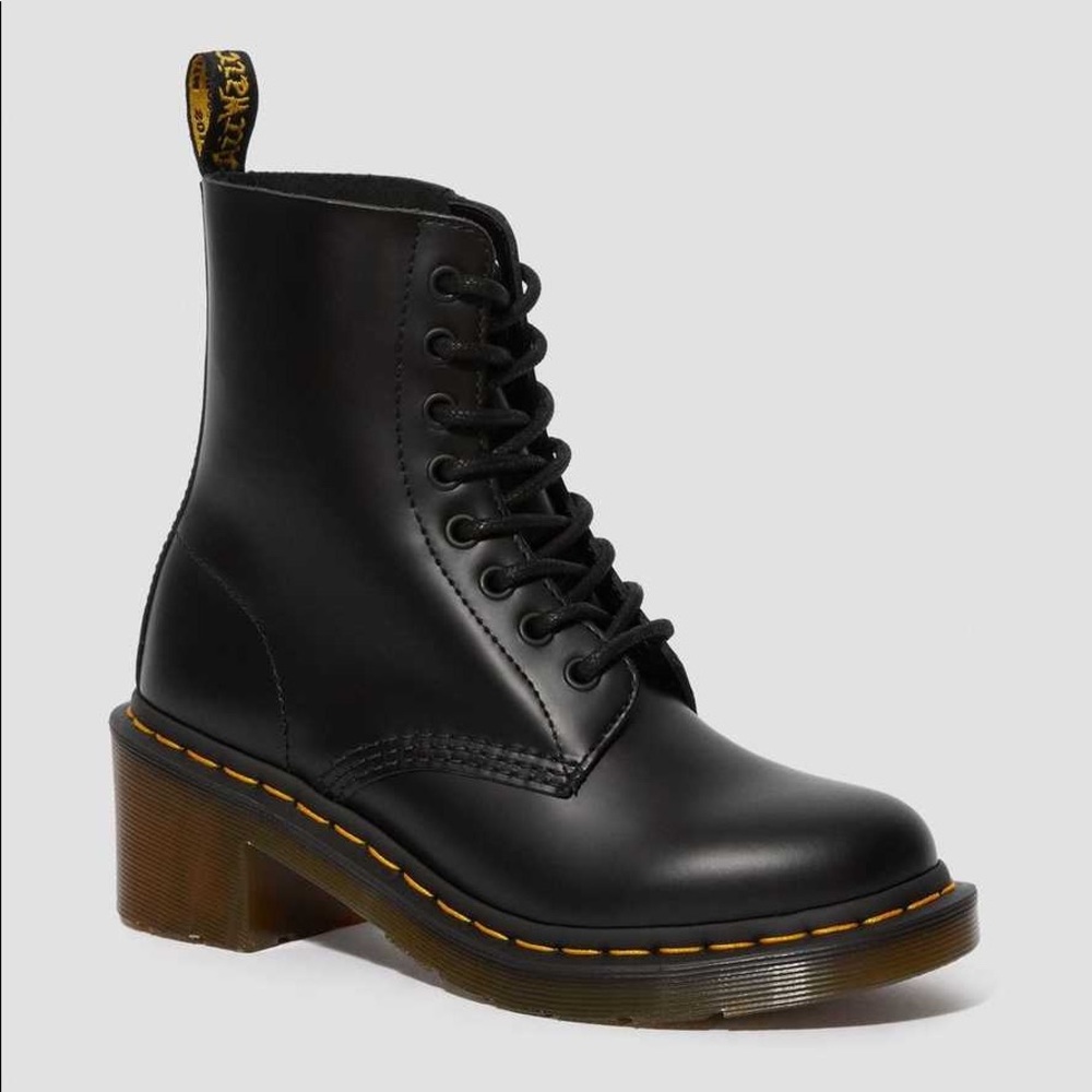 Size 7 Dr Martens Clemency Boots * FREE SHIP*